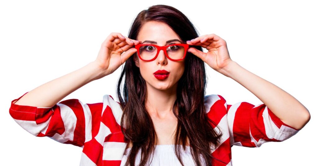 Rövidlátóknak, távollátóknak, kontaktlencsét viselőknek, számítógépnél dolgozóknak, nap elleni védelemhez és sporthoz – a tökéletes, kényelmes látás gyakran csak második szemüveggel biztosítható.